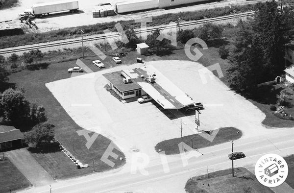 A&W Restaurant - Stephenson - 927 Us Hwy 41 (newer photo)